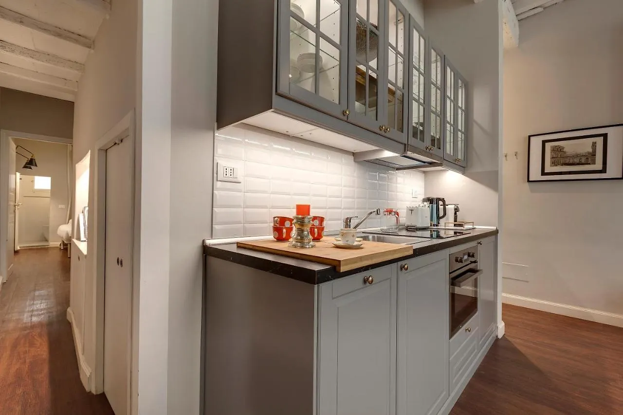 Cloe Apartment By Mamo Florence