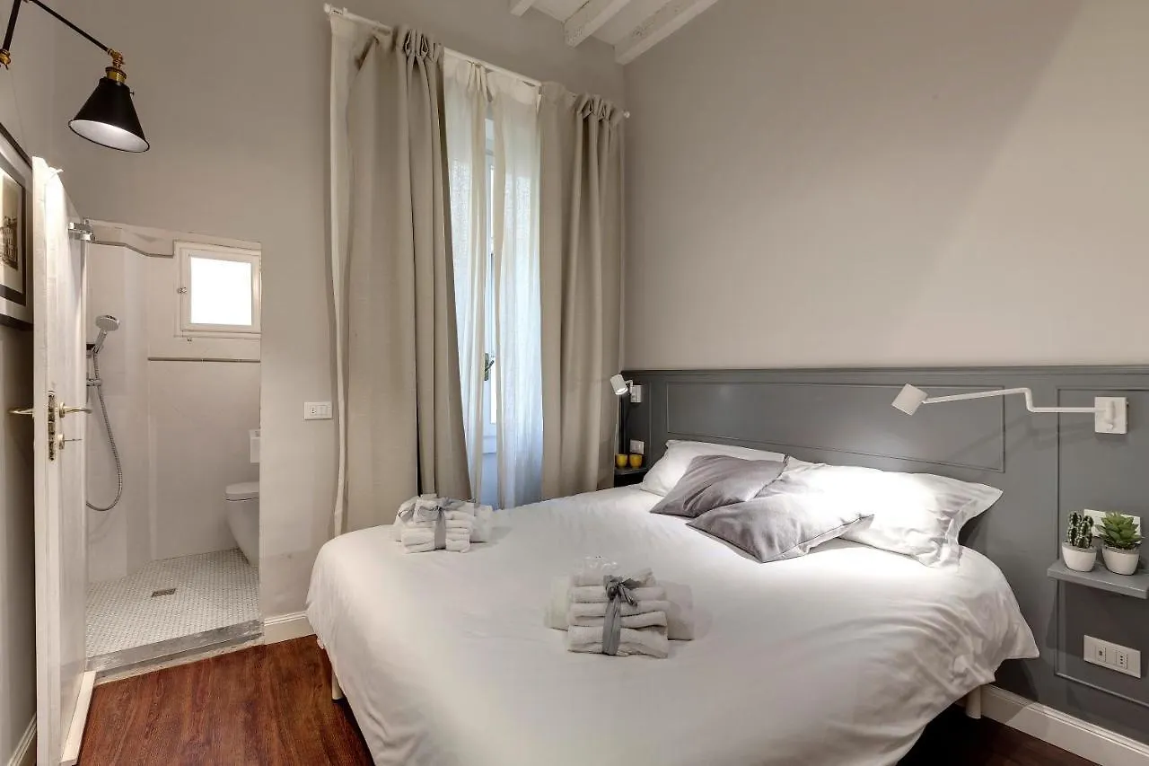 Cloe Apartment By Mamo Florence