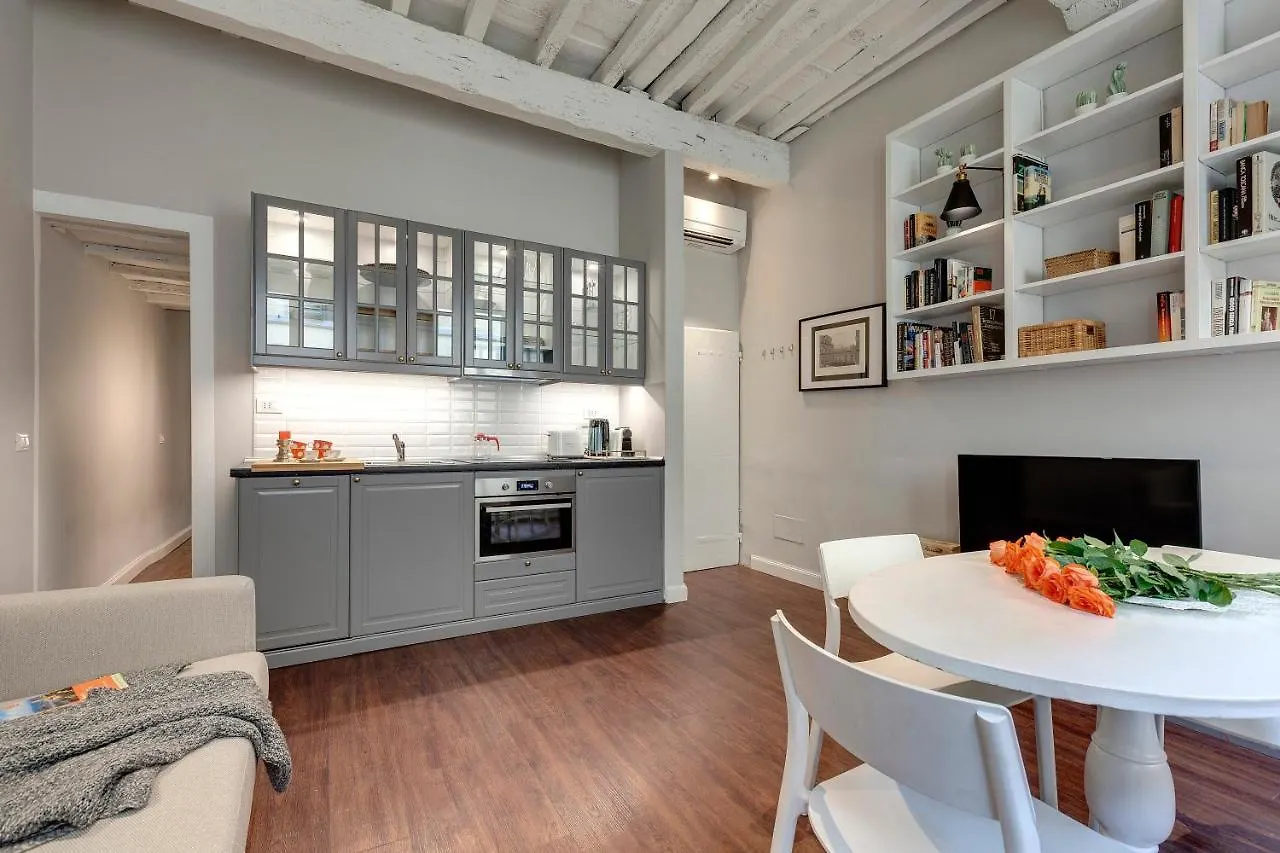 Cloe Apartment By Mamo Florence 0*,  Italy